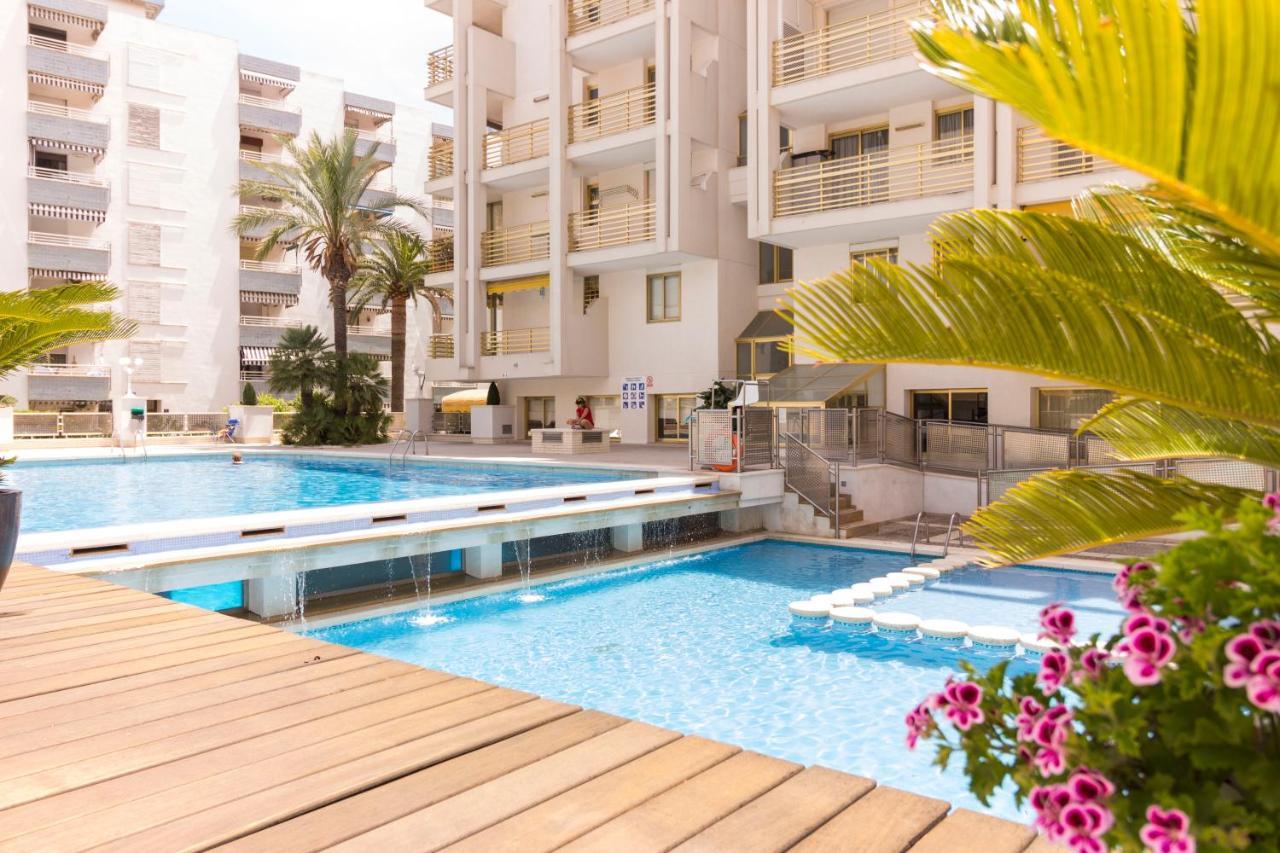 Novelty Con Vistas Al Mar Apartment ซาลอว์ ภายนอก รูปภาพ