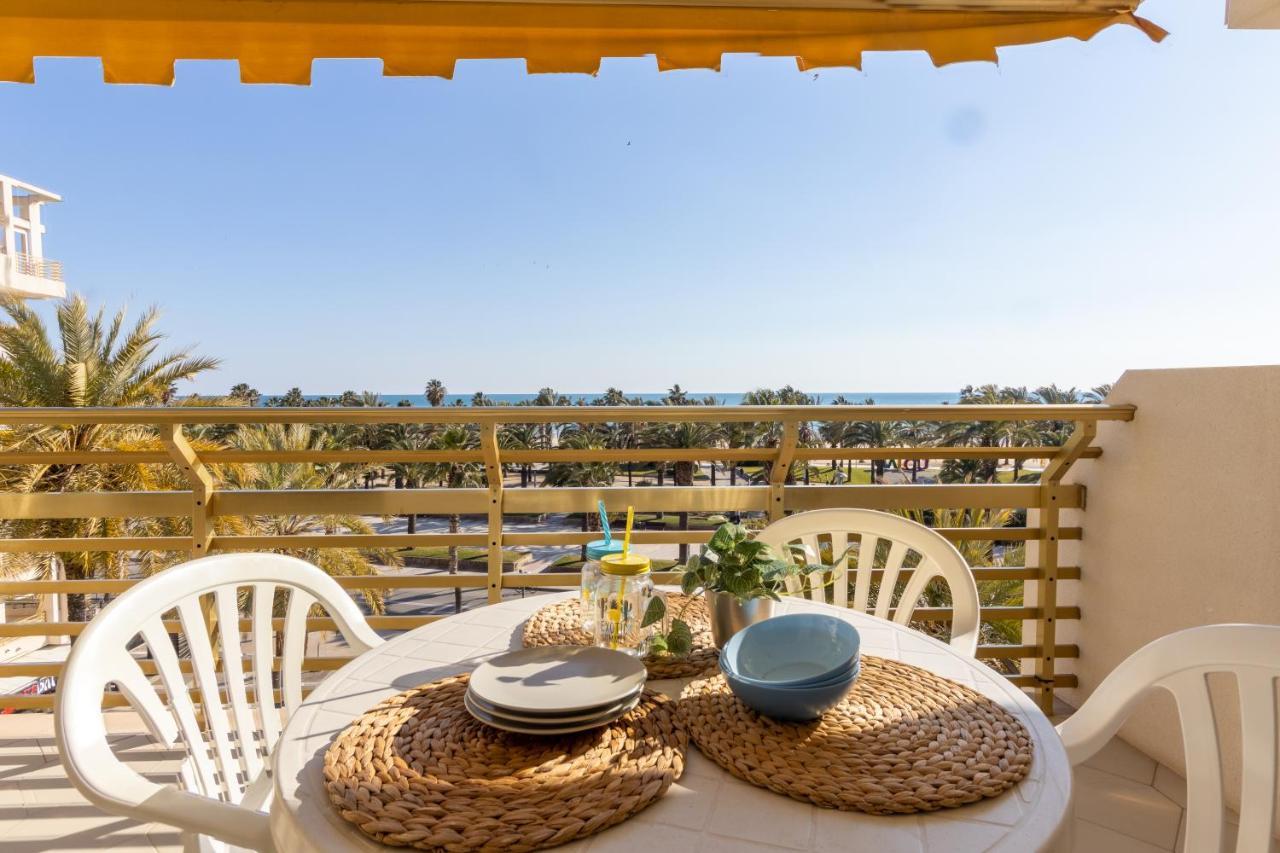 Novelty Con Vistas Al Mar Apartment ซาลอว์ ภายนอก รูปภาพ