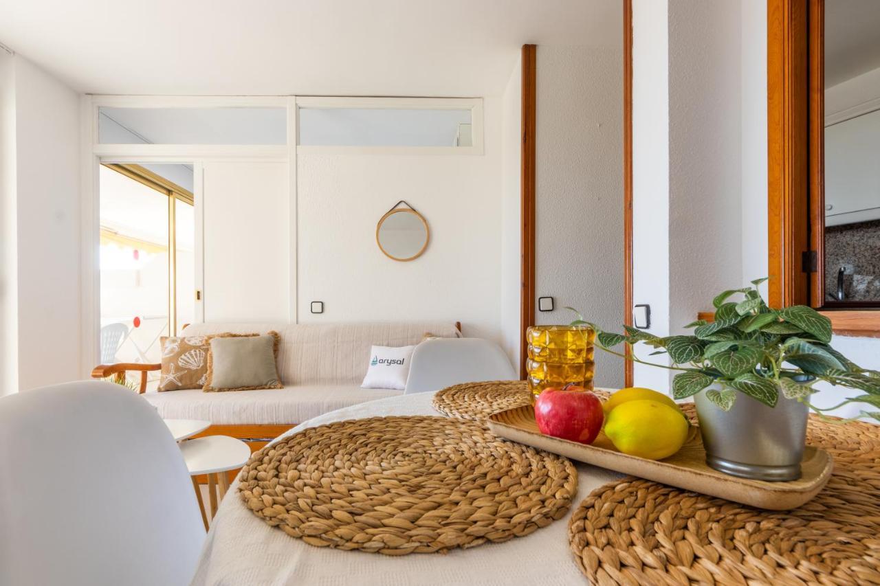 Novelty Con Vistas Al Mar Apartment ซาลอว์ ภายนอก รูปภาพ